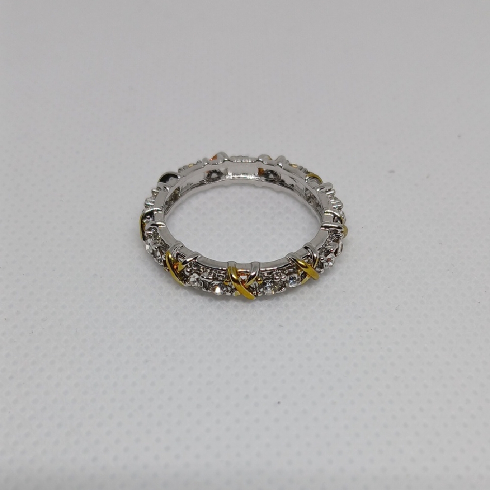 Elegant Silver and Gold Men's Ring